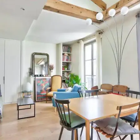 Appartement Duplex Near Belleville